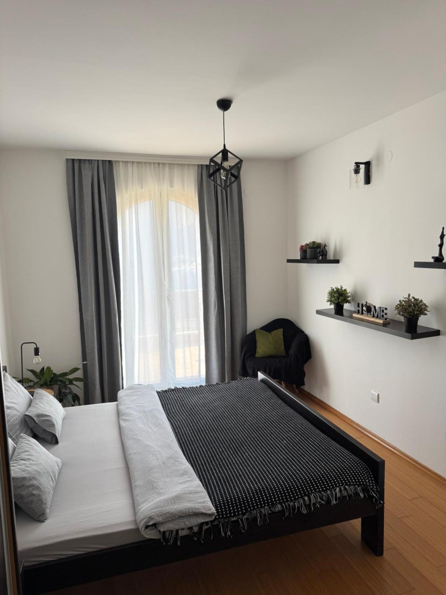 J&M Apartment Kotor Eksteriør bilde