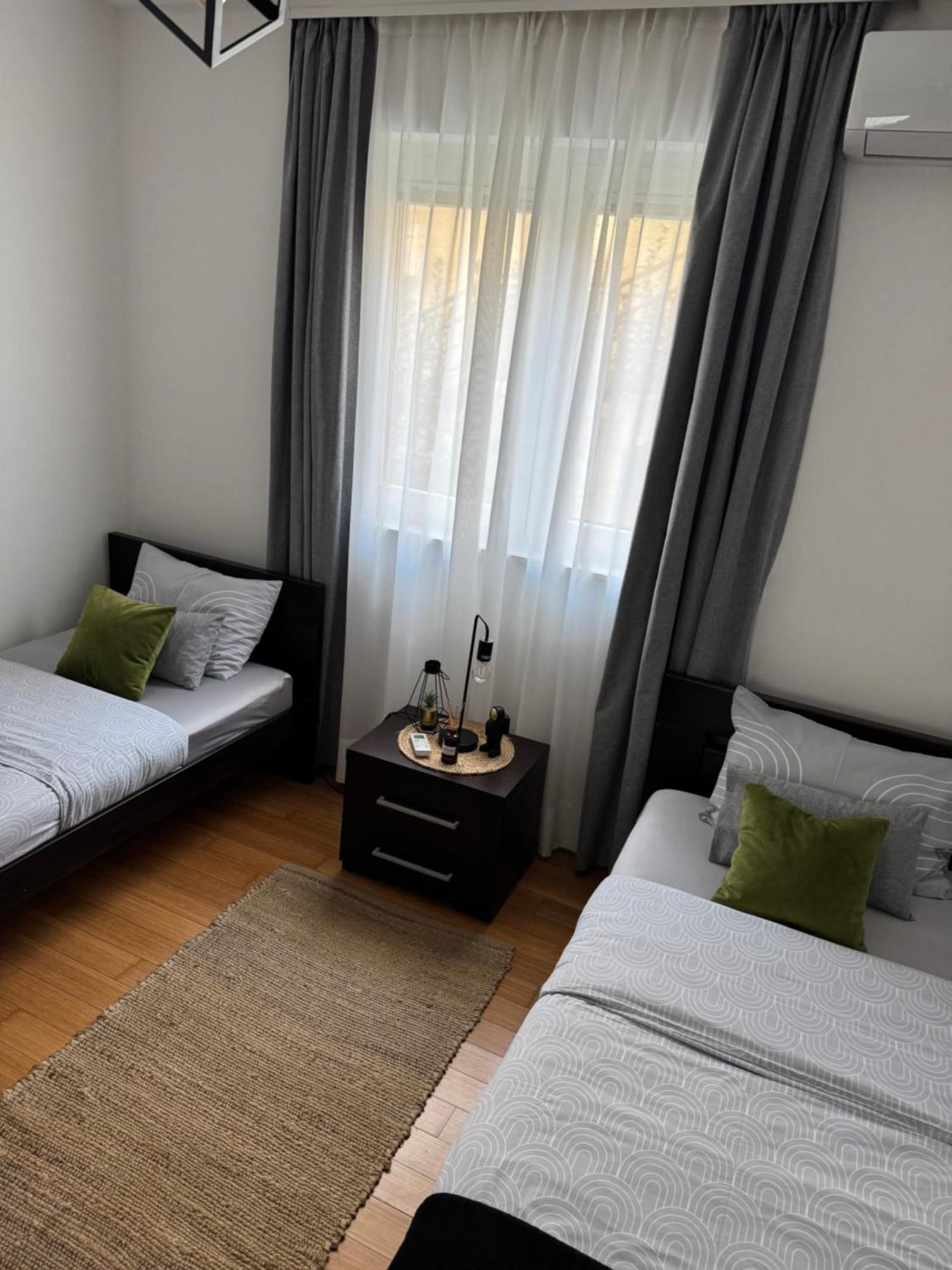 J&M Apartment Kotor Eksteriør bilde